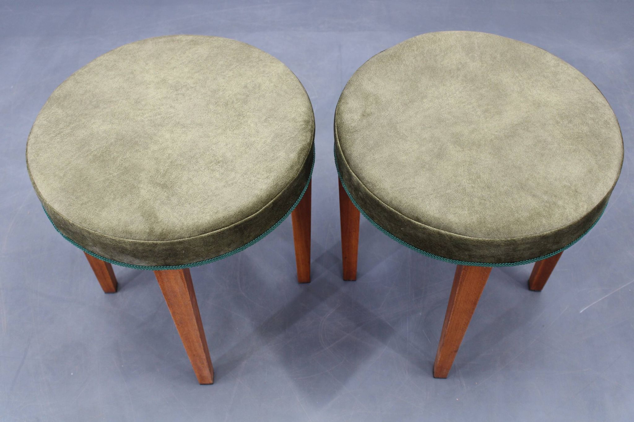 Pair of Art Deco stools, Czechoslovakia, 1940s