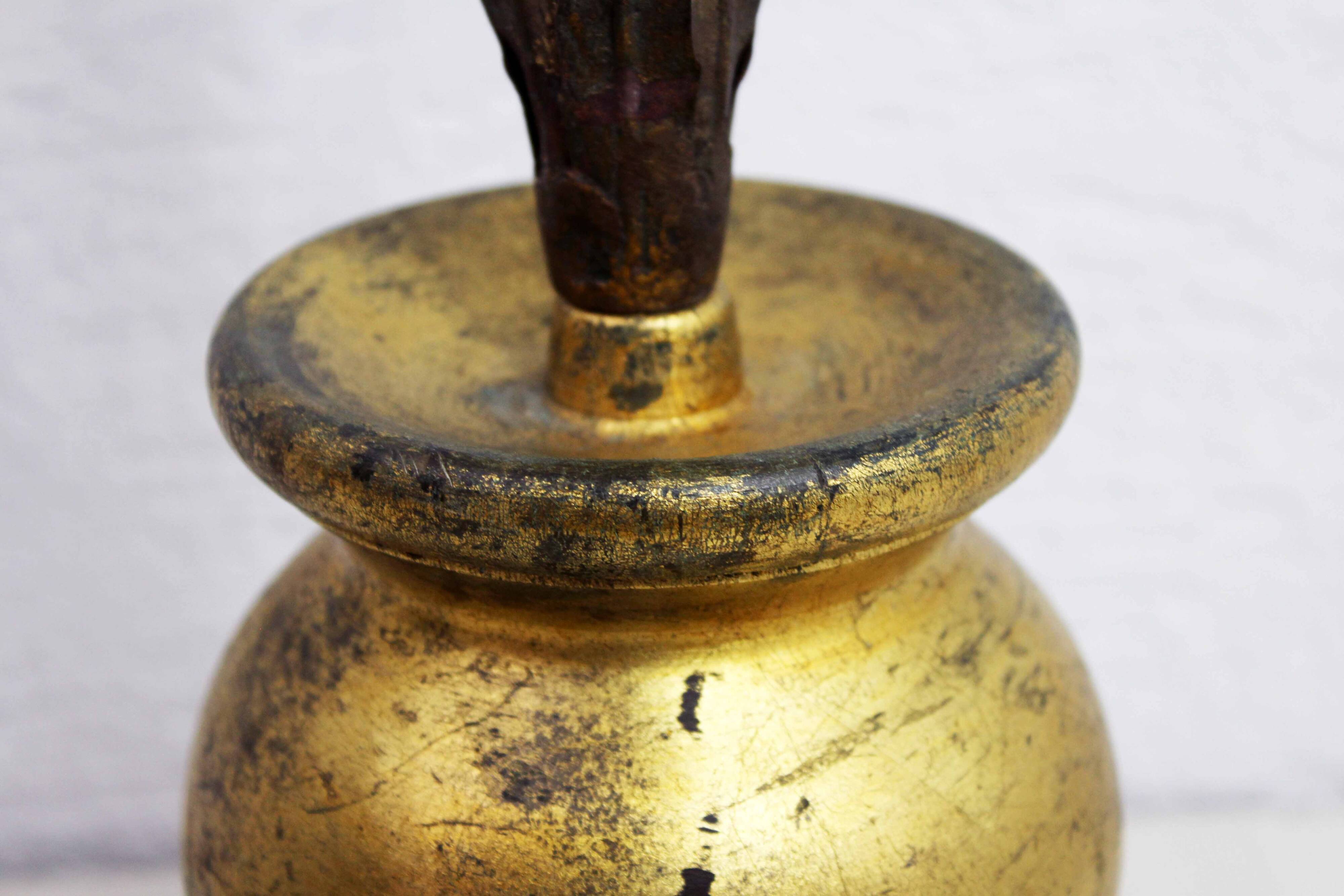 Golden wheat sheaf lamp base