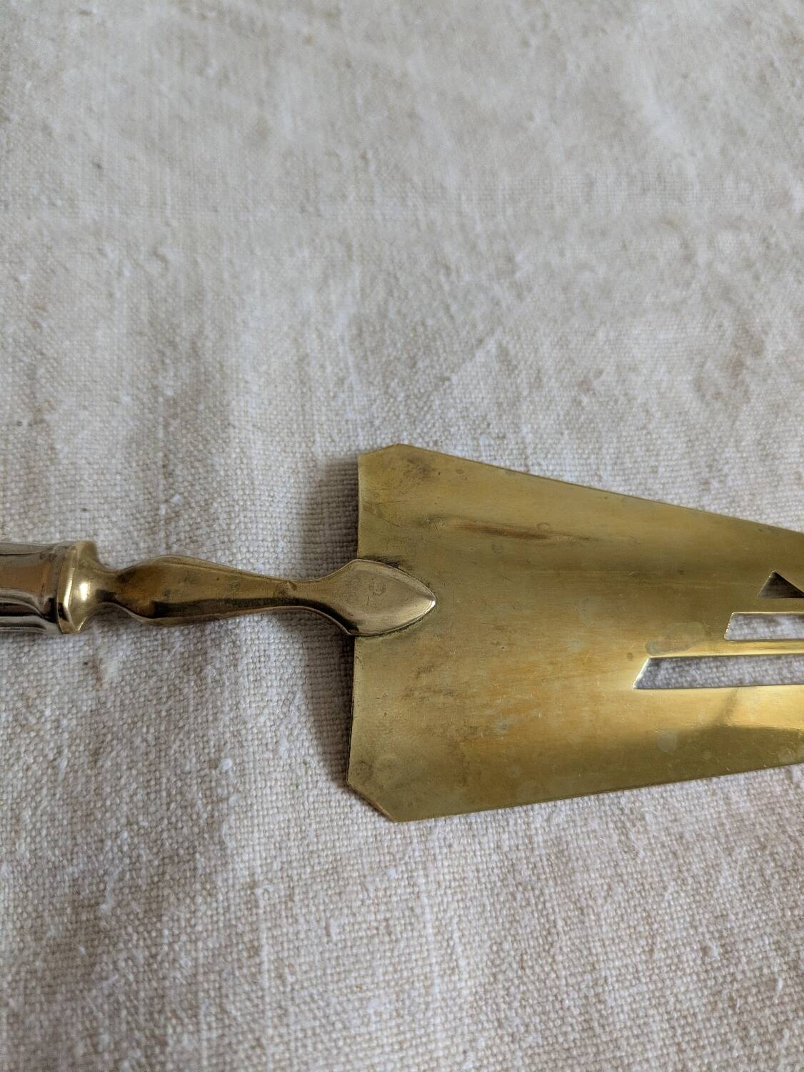 Art Deco silver-plated and vermeil cake server