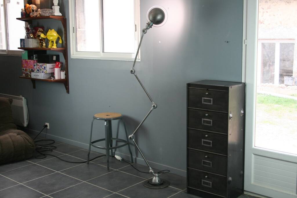 Lampe jieldé 4 bras vernis incolore mat industriel vintage