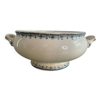 Discovered iron earthenware soup tureen
