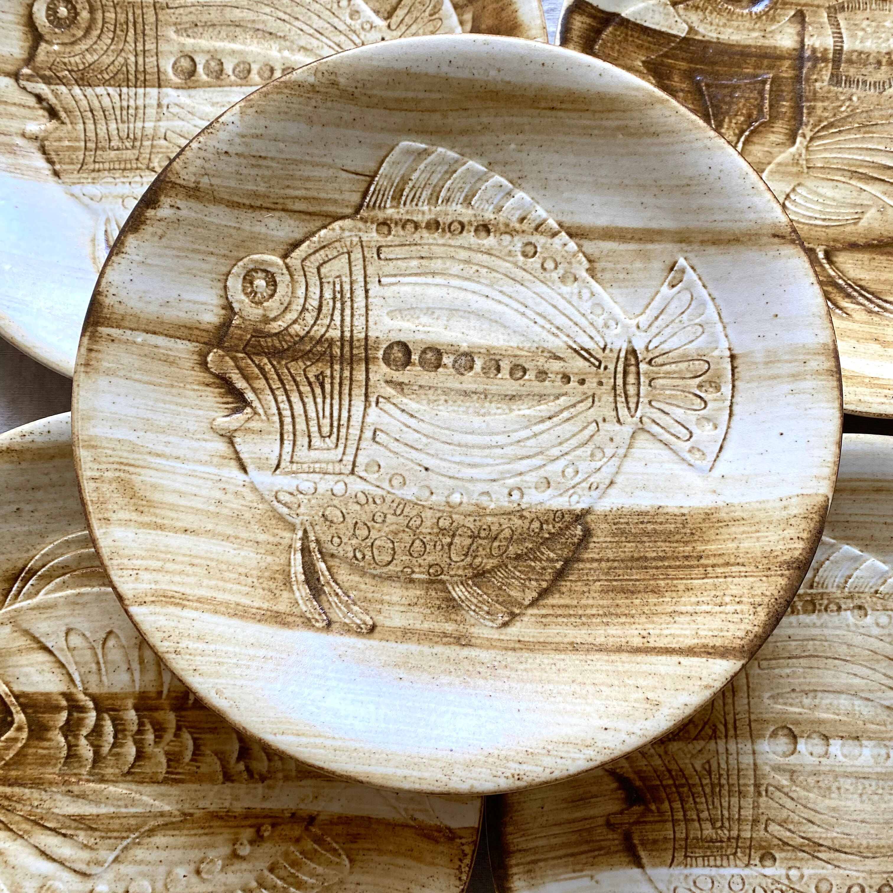 Longchamp dinner plates with fish decor