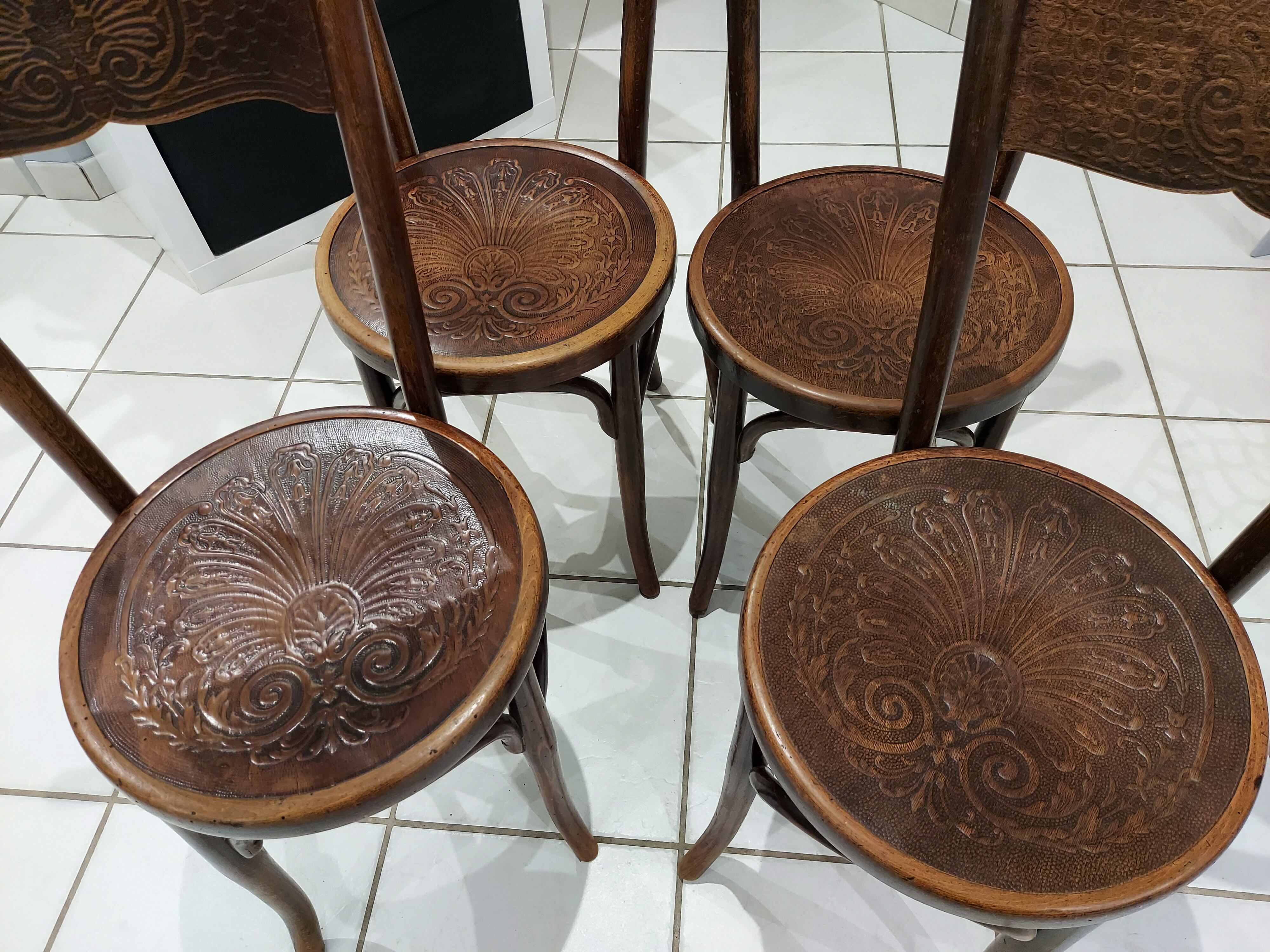 Suite de 4 chaises bistrot Mundus Joseph Hoffmann Austria Bielitz années 1908