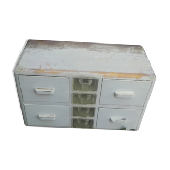 Furniture has epice