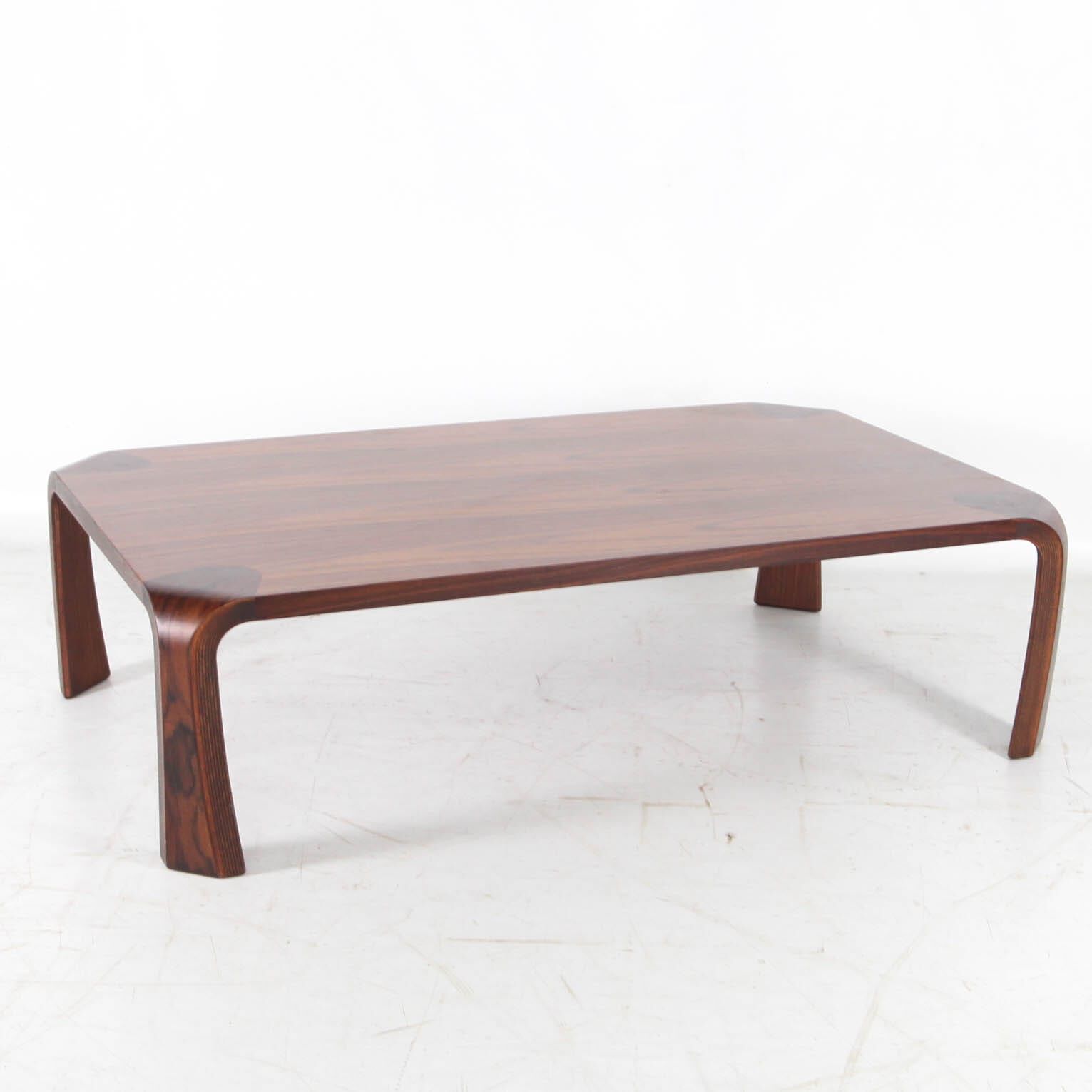 Table basse japonaise