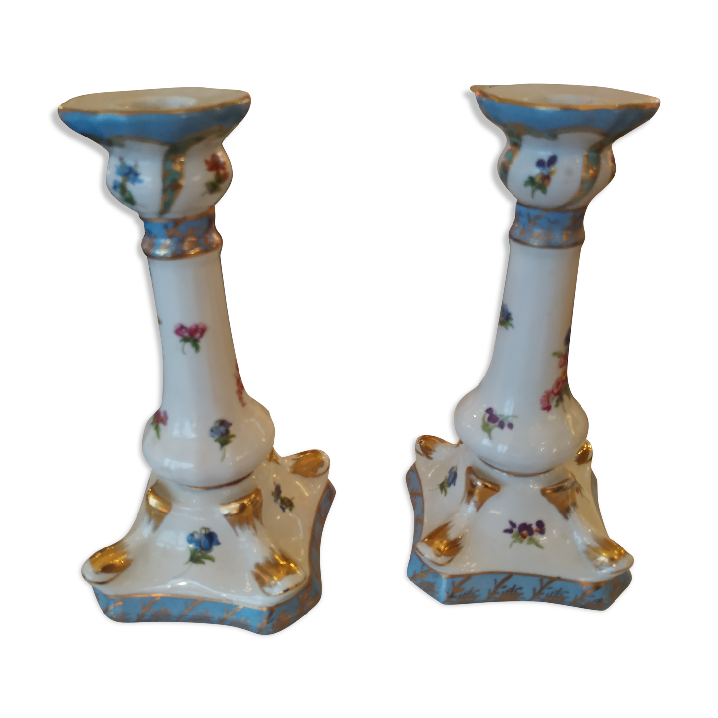 2 porcelain candlesticks