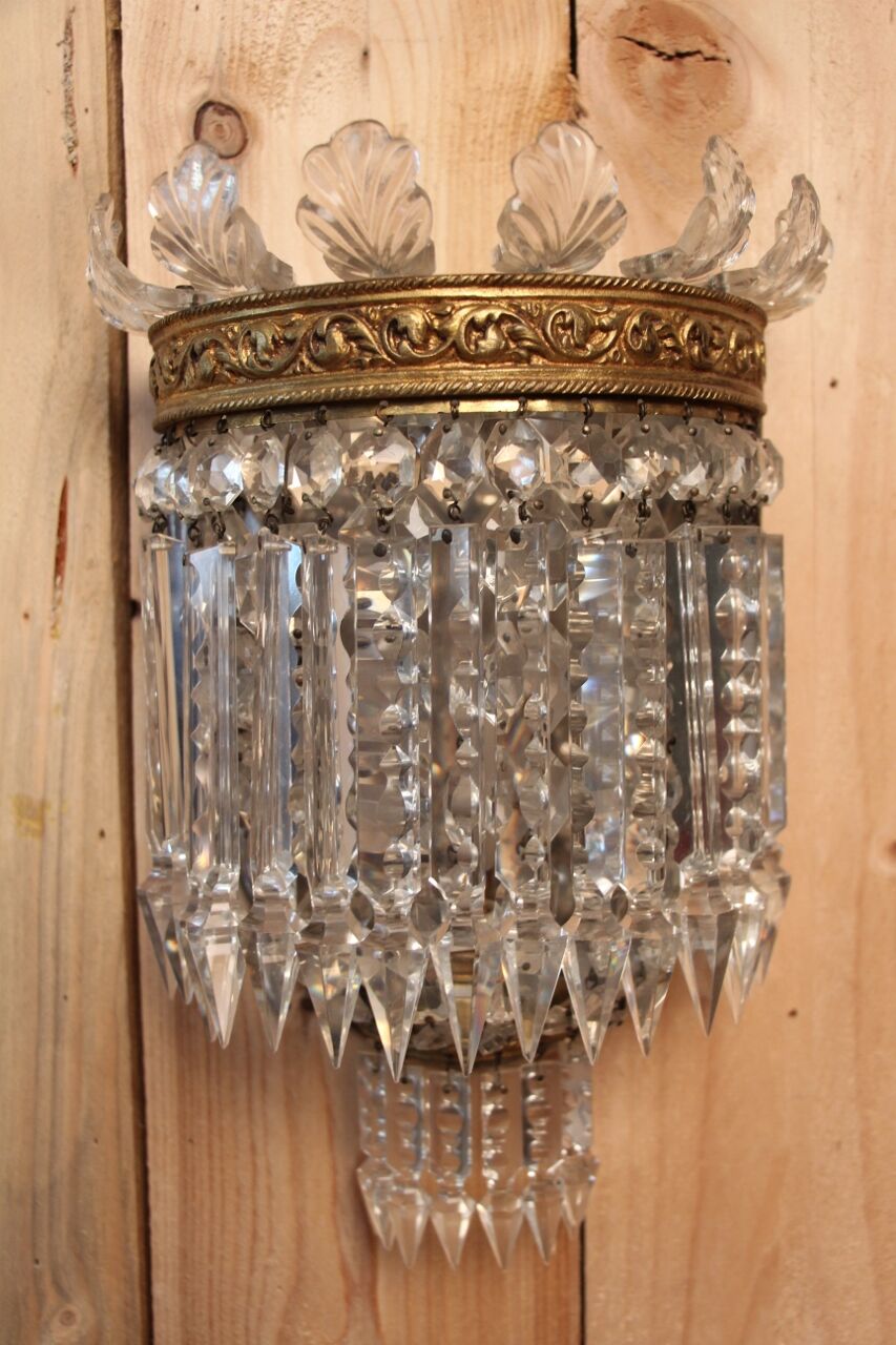 Pair of crystal sconces from the house baccarat, crinoline model