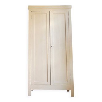 Armoire vintage
