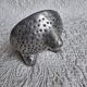 Vintage tripod bowl in hammered metal – brutalist catchall