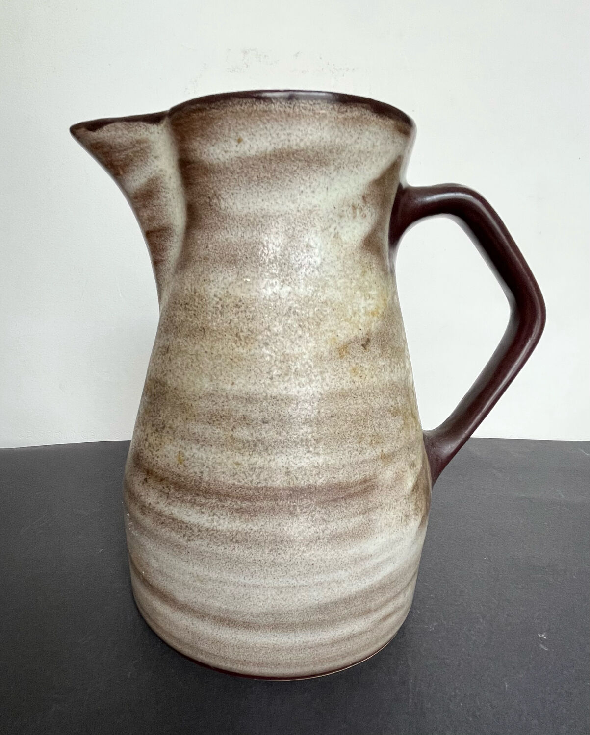Pichet en céramique