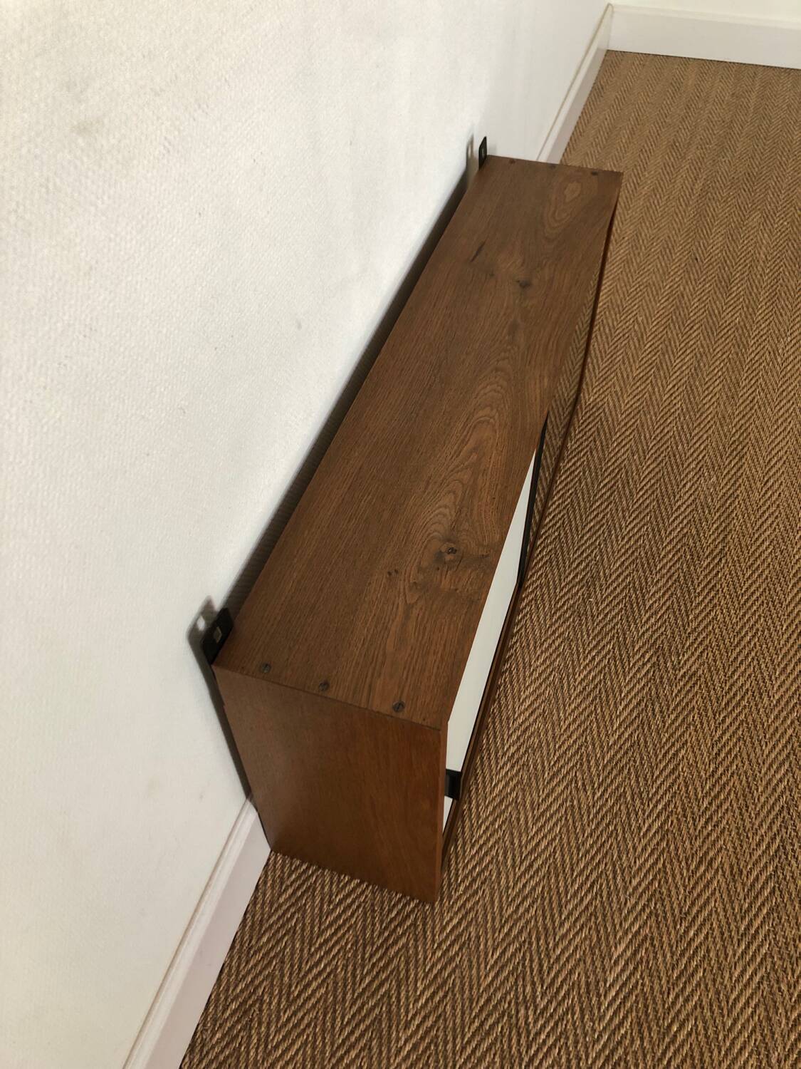 Shelf / display case