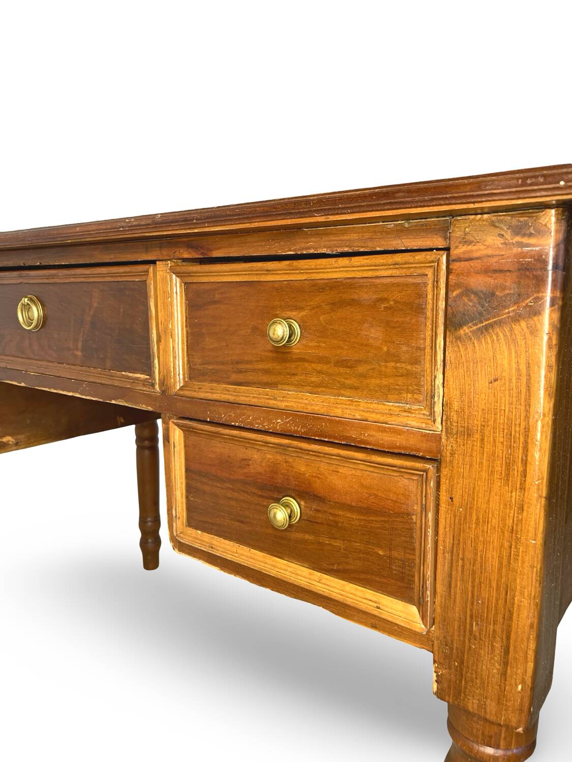 Italian pine wood centre writing desk from the 1960s, a reproduction o