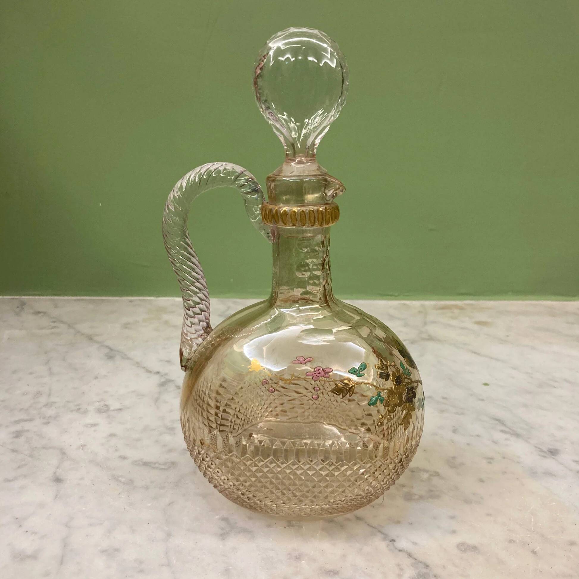19th-century antique liqueur decanter (DLG Baccarat) cut crystal with bird decoration.