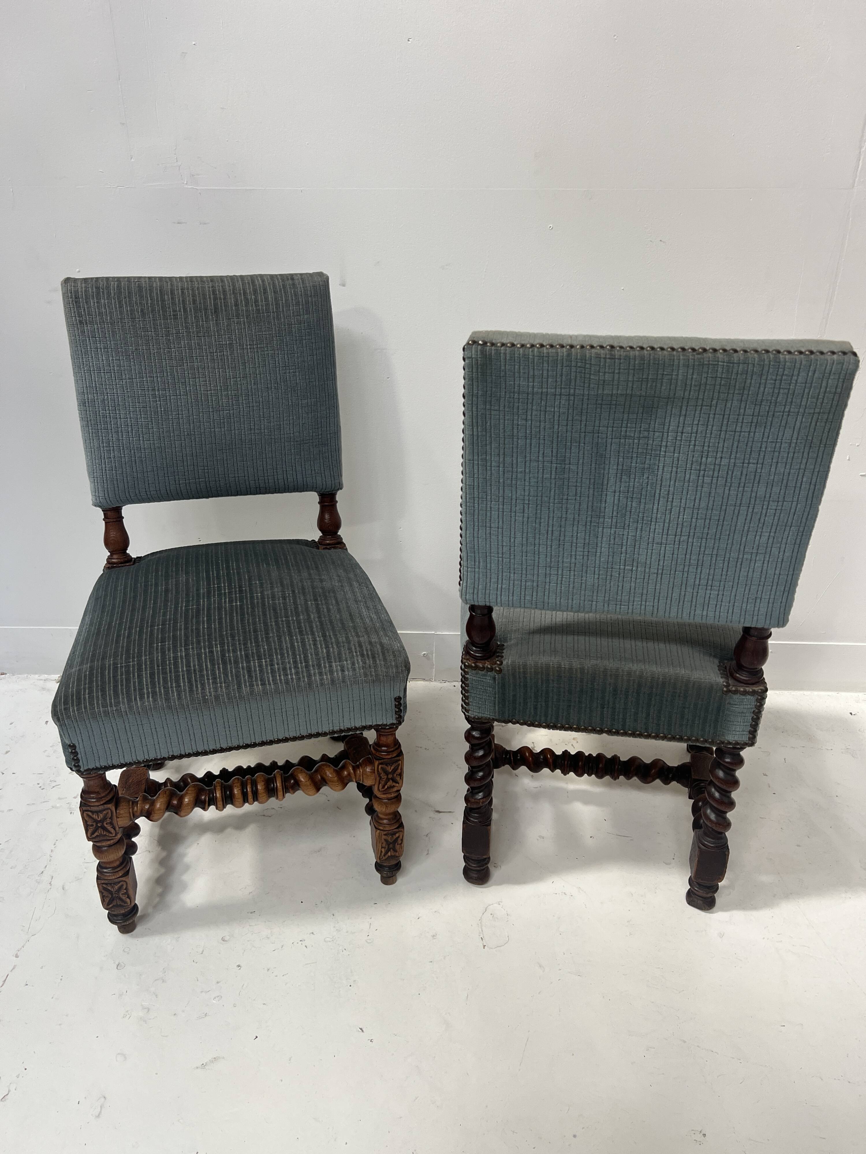 Pair of Louis XIII style twisted oak chairs from the 19th century.
