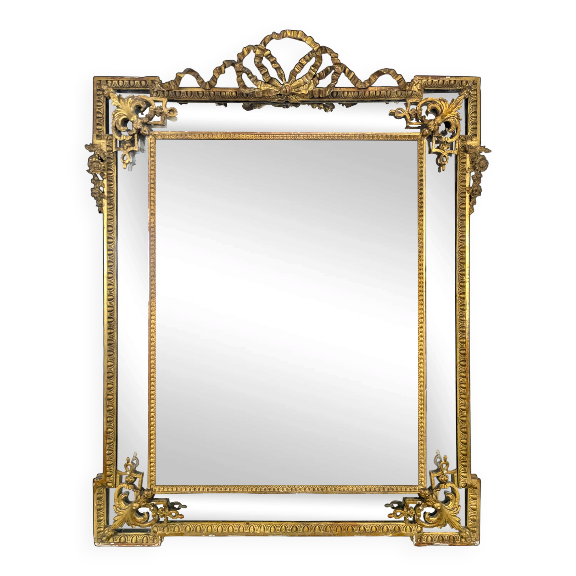 Golden wooden mirror with moulding from the Napoléon III period.