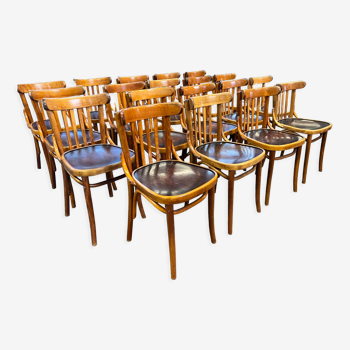 Lot de 29 chaises bistrot