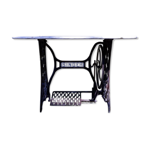 Table type bistrot pied