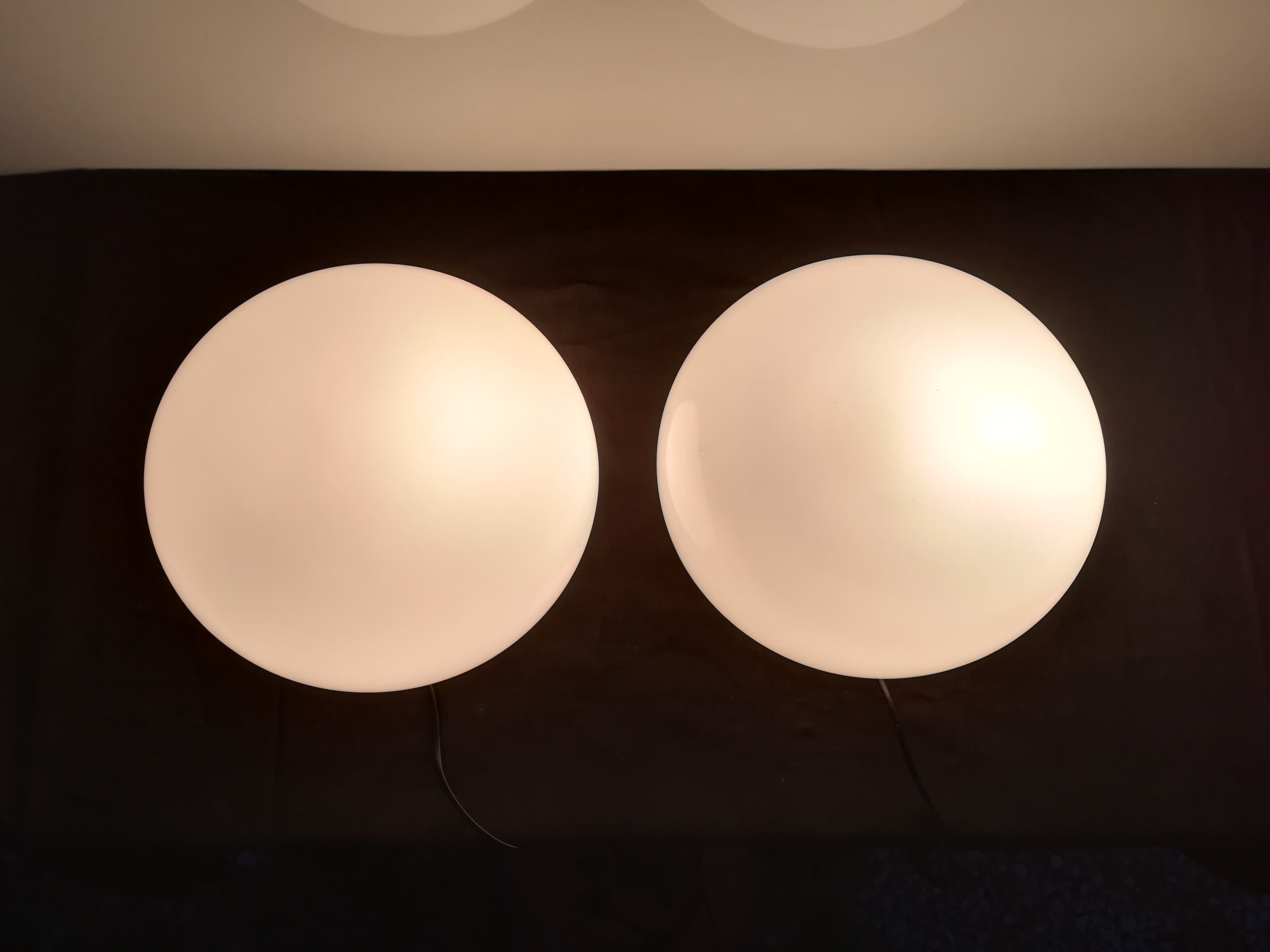 TWO PLAFONNIERS IN OPALINE OF ANNEES 60/70