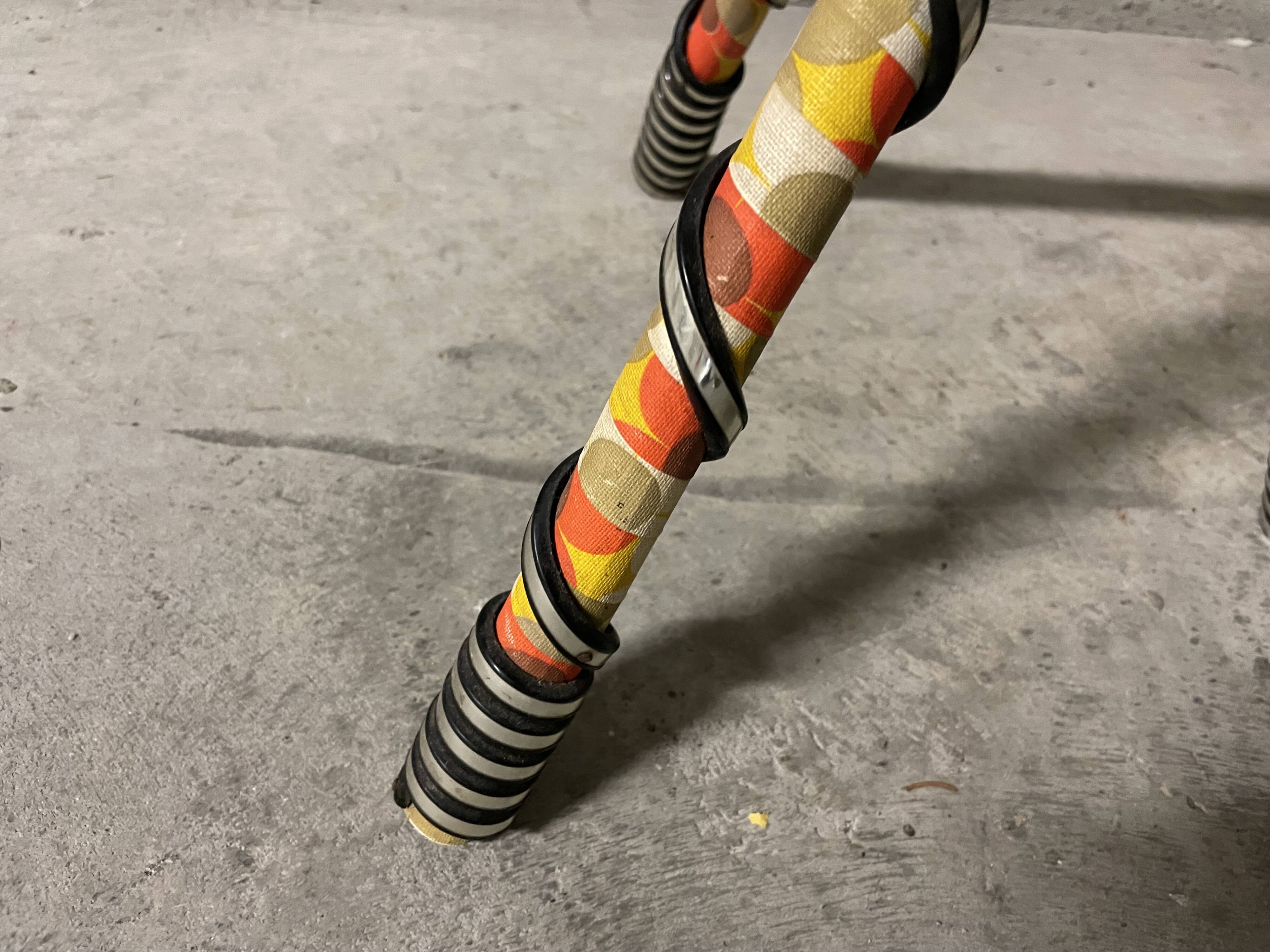 Kitsch pedestal table from the 70s