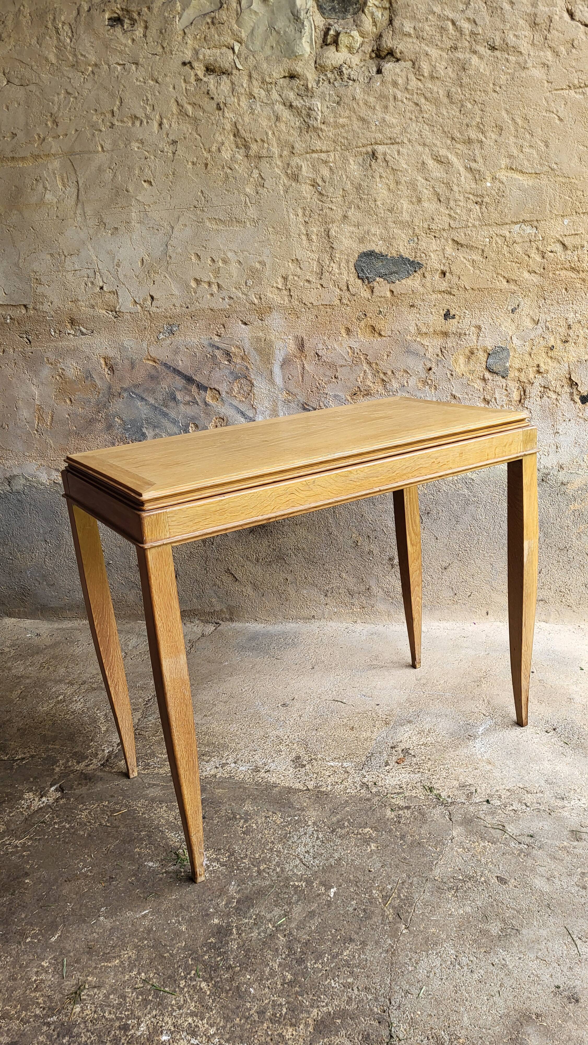 Art Deco games table