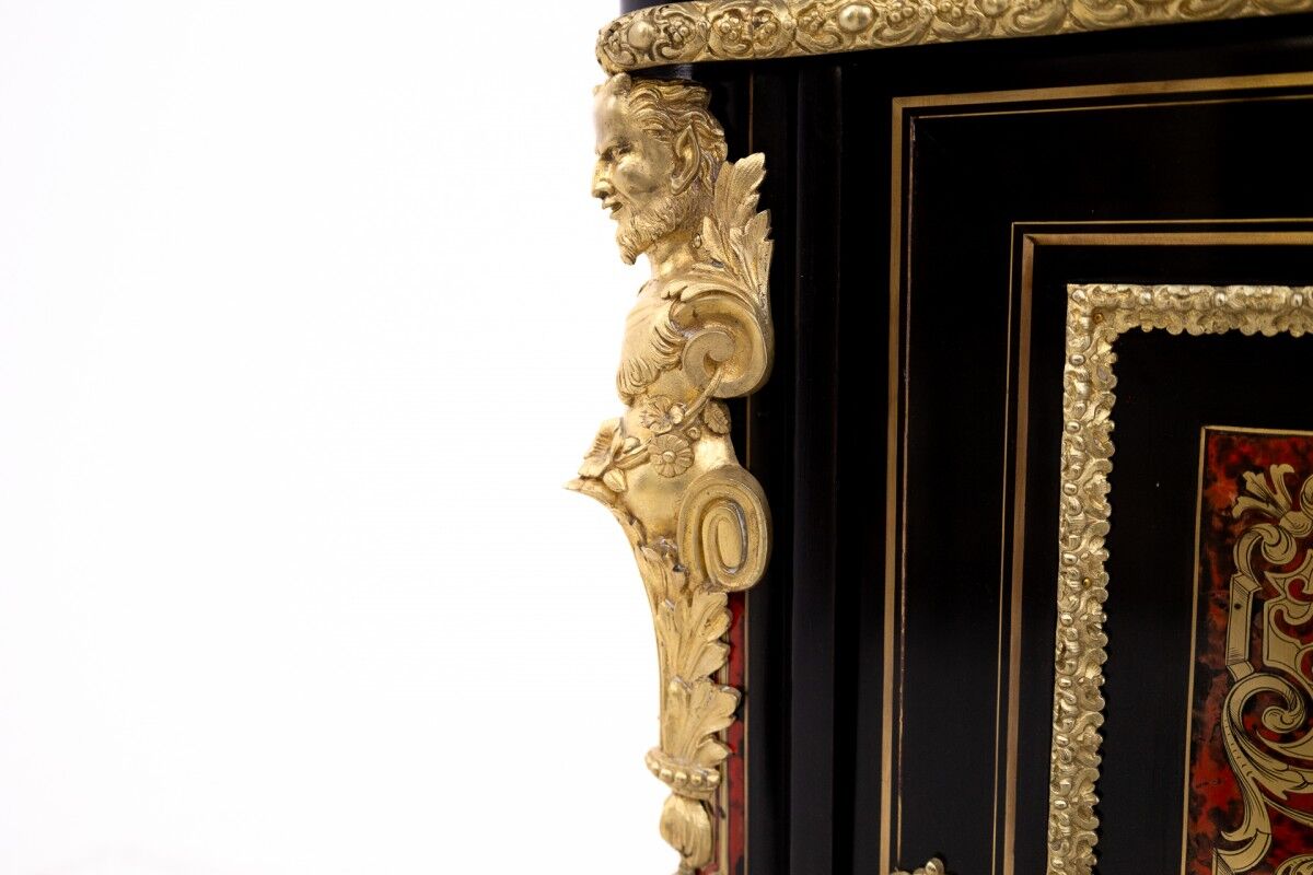 Antique Boulle chest of drawers from the mid-19th century, France.
