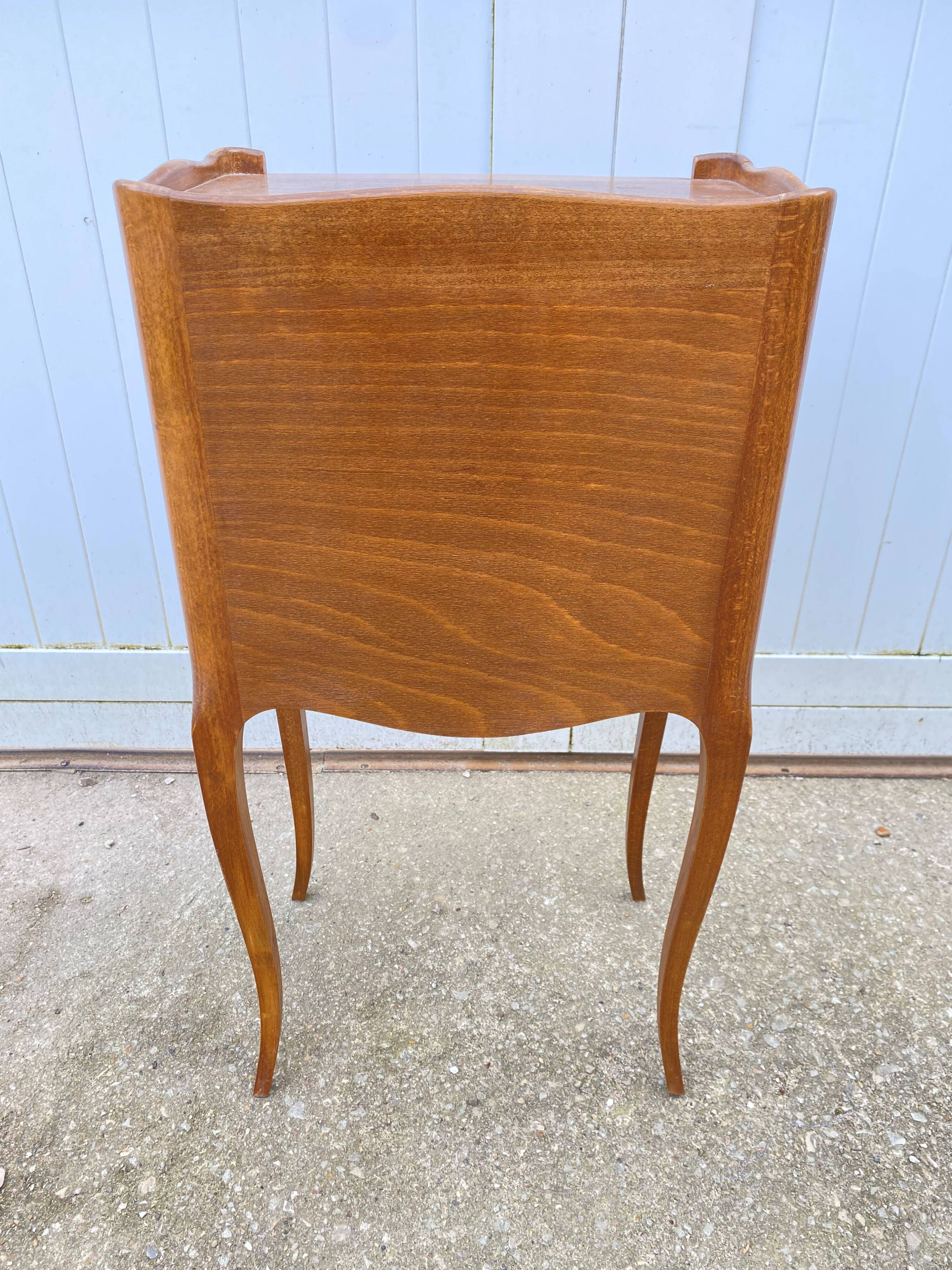 Louis XV style bedside table with 1 drawer