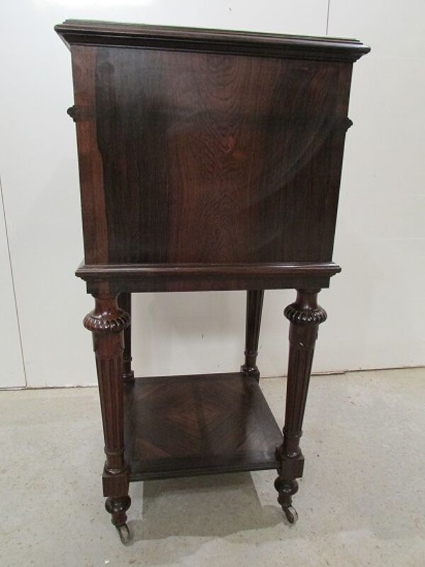 Chevet en palissandre style Louis XVI