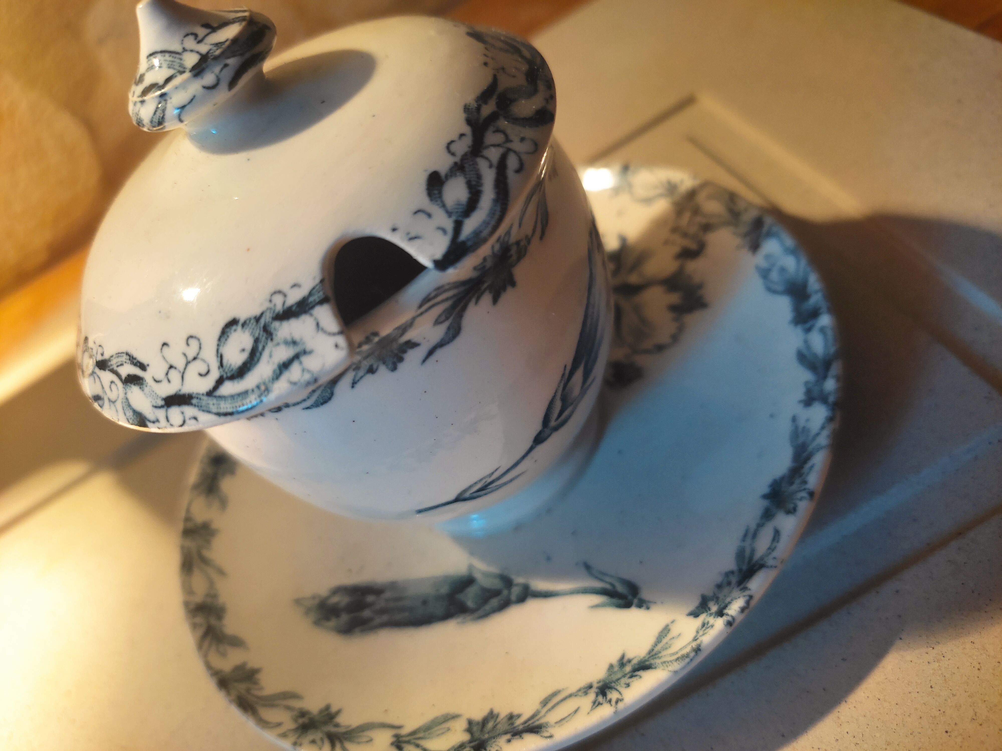 Earthenware mustard tree by Lunéville