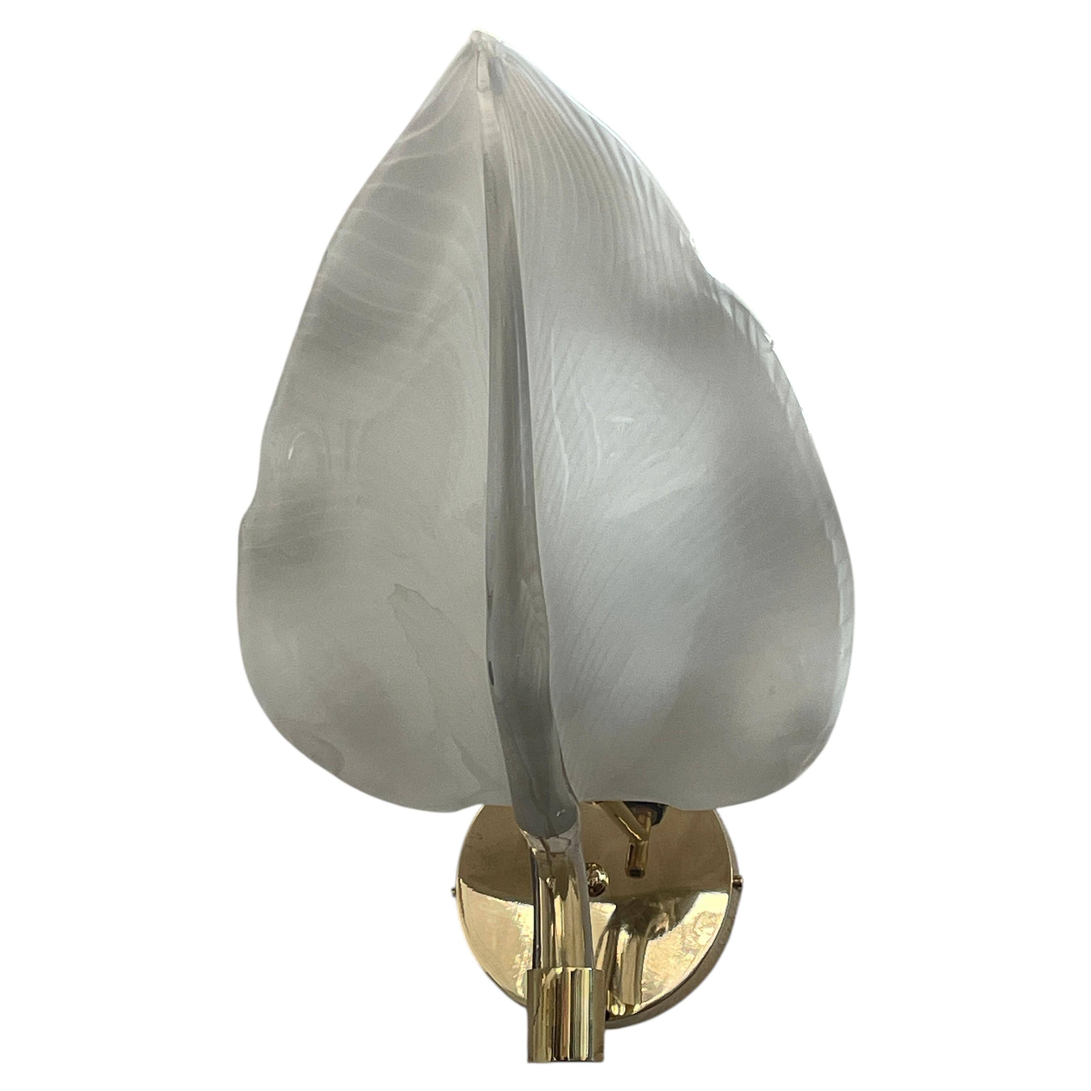 Set of 3 Murano glass wall lamps in white and brass, 1970s.