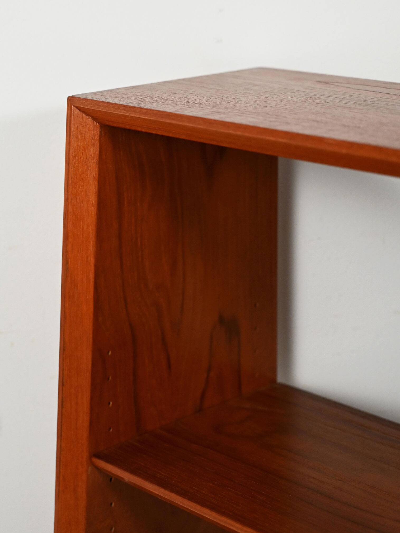 Small Scandinavian teak bookshelf with adjustable shelves