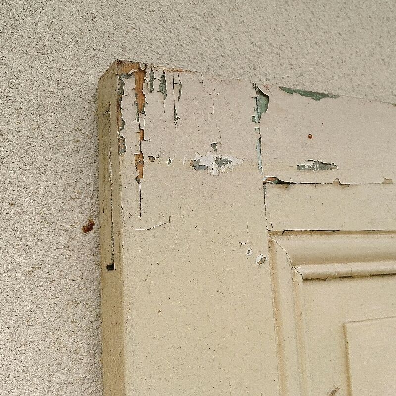 Old interior door wood painted vintage porcelain handle N°3