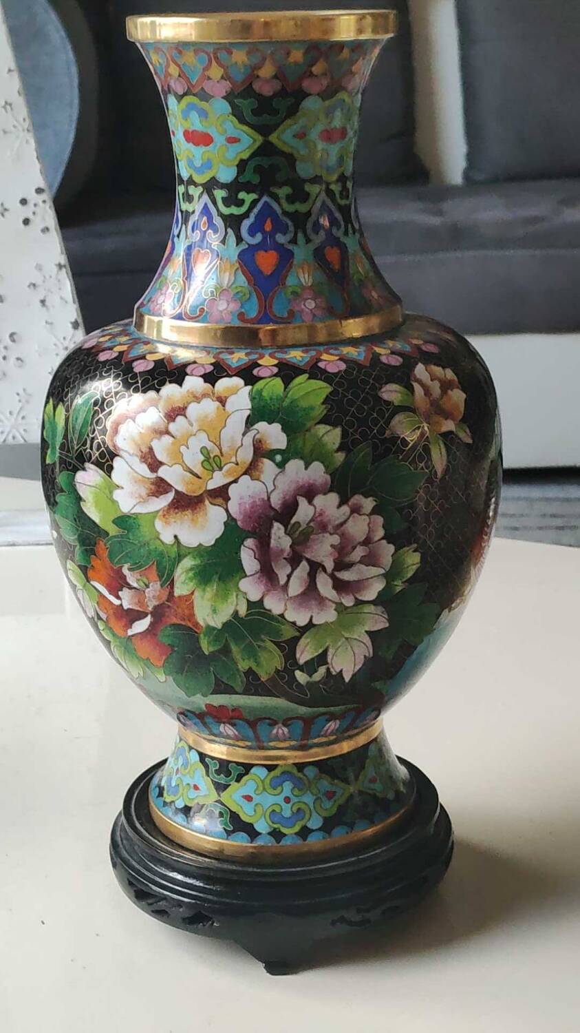 Grand Vase chinois en émail cloisonné. Années 50. Motifs floraux/Oiseaux exotiques 31 x 17 cm