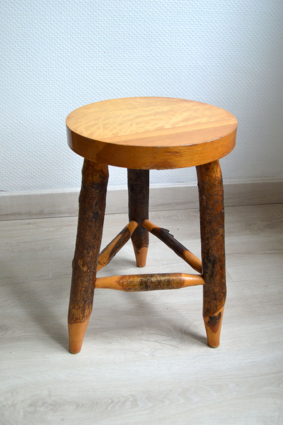 Tripod stool