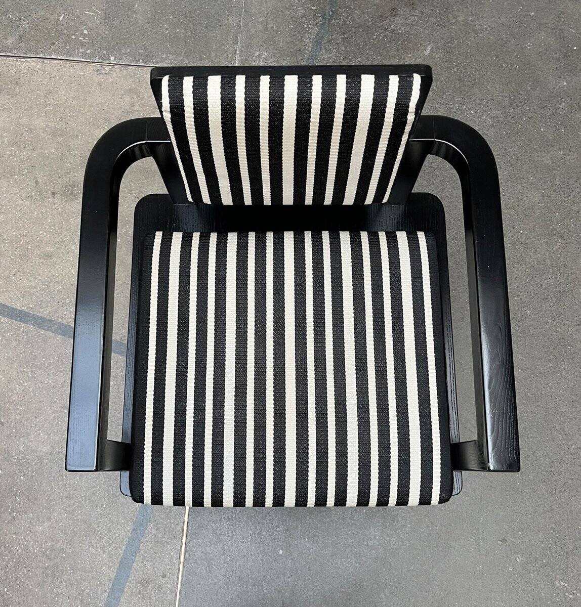 German armchair model D51 Fagus with Bauhaus pattern cushion by Walter Gropius for Tecta