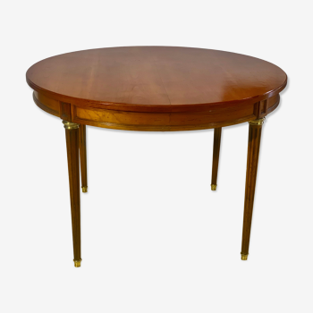 Louis XVI style table in cherry with 2 extensions
