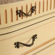 Antique neoclassical commode in lacquered wood from the 1900s.