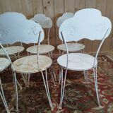 Suite de 8 chaises de jardin en fer forgé