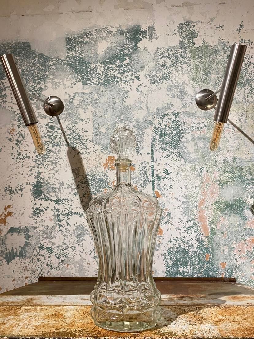 Glass shell decanter