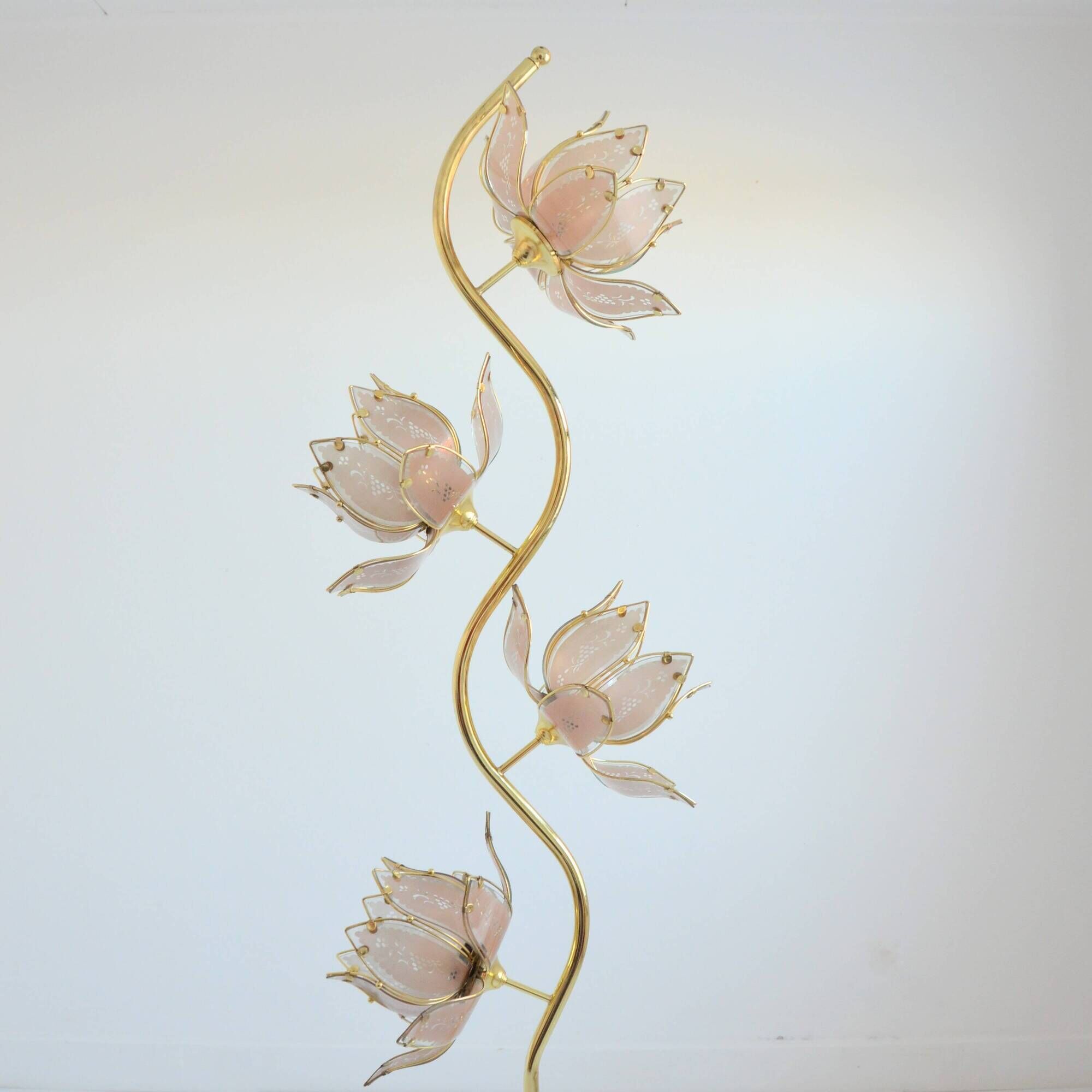 Floor lamp / Lotus flower floor lamp Italian design vintage 1970s