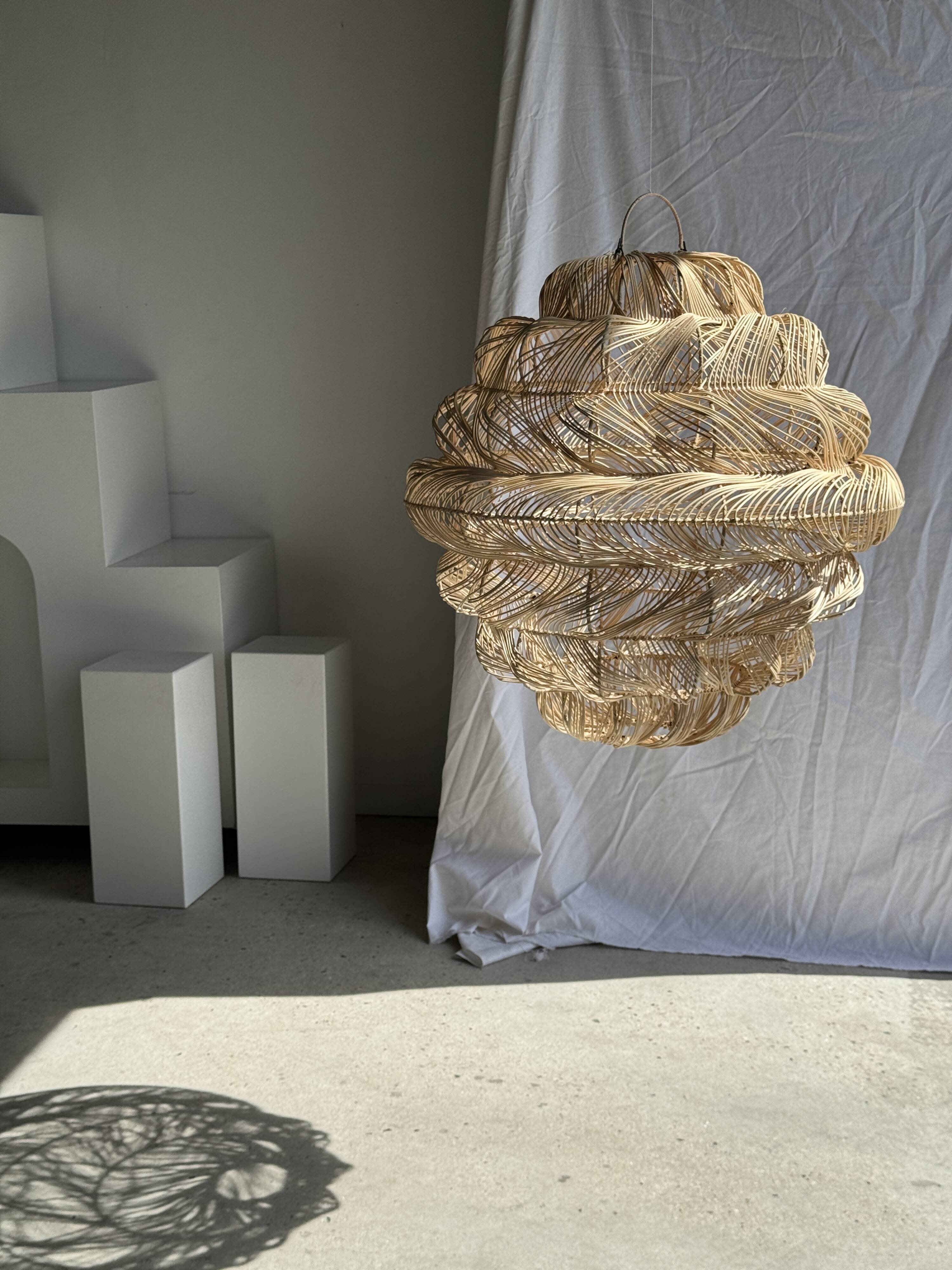 Suspension or rattan lampshade in an elongated spherical shape, layered H80 D