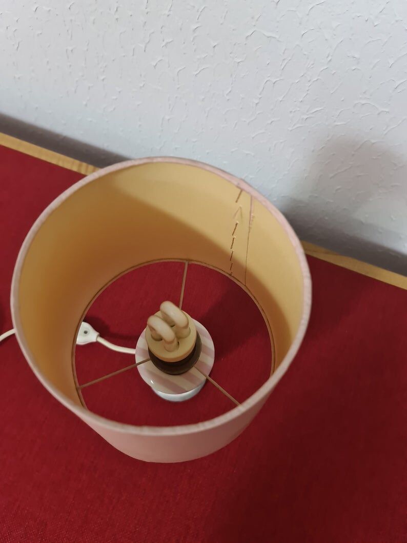 Vintage table lamp in Paris porcelain