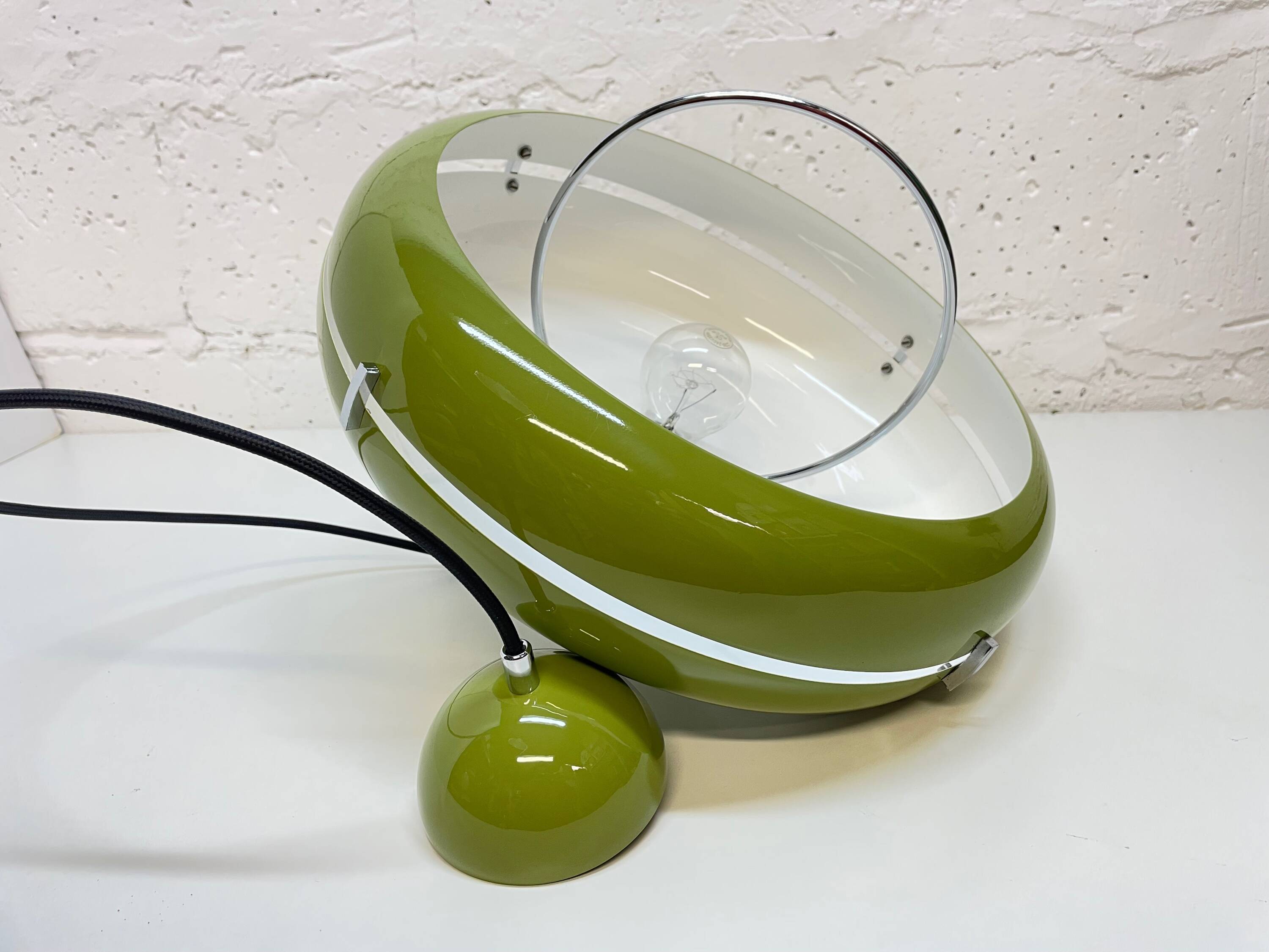 Green hanging lamp, Licht Studio, Italy 1970s