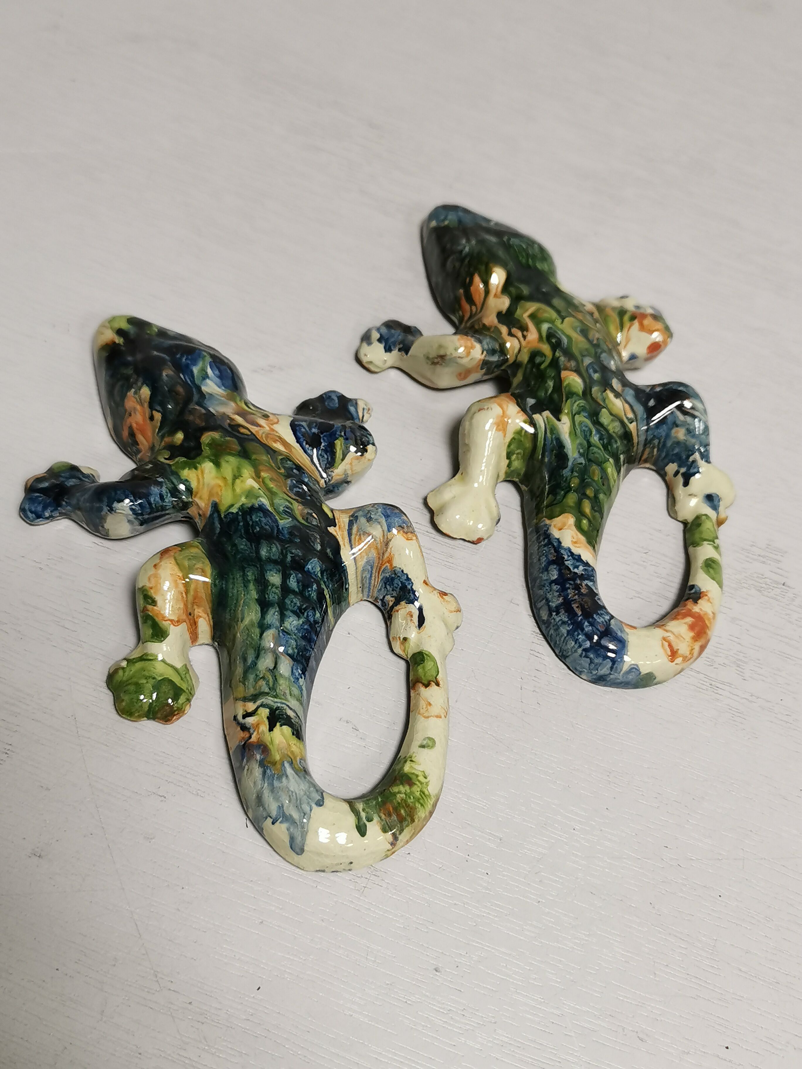 Set of 2 enamelled terracotta lizards, vintage wall decor