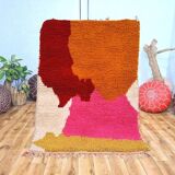 Handmade traditional Beni Ourain Berber rug, size 150 x 250 cm.