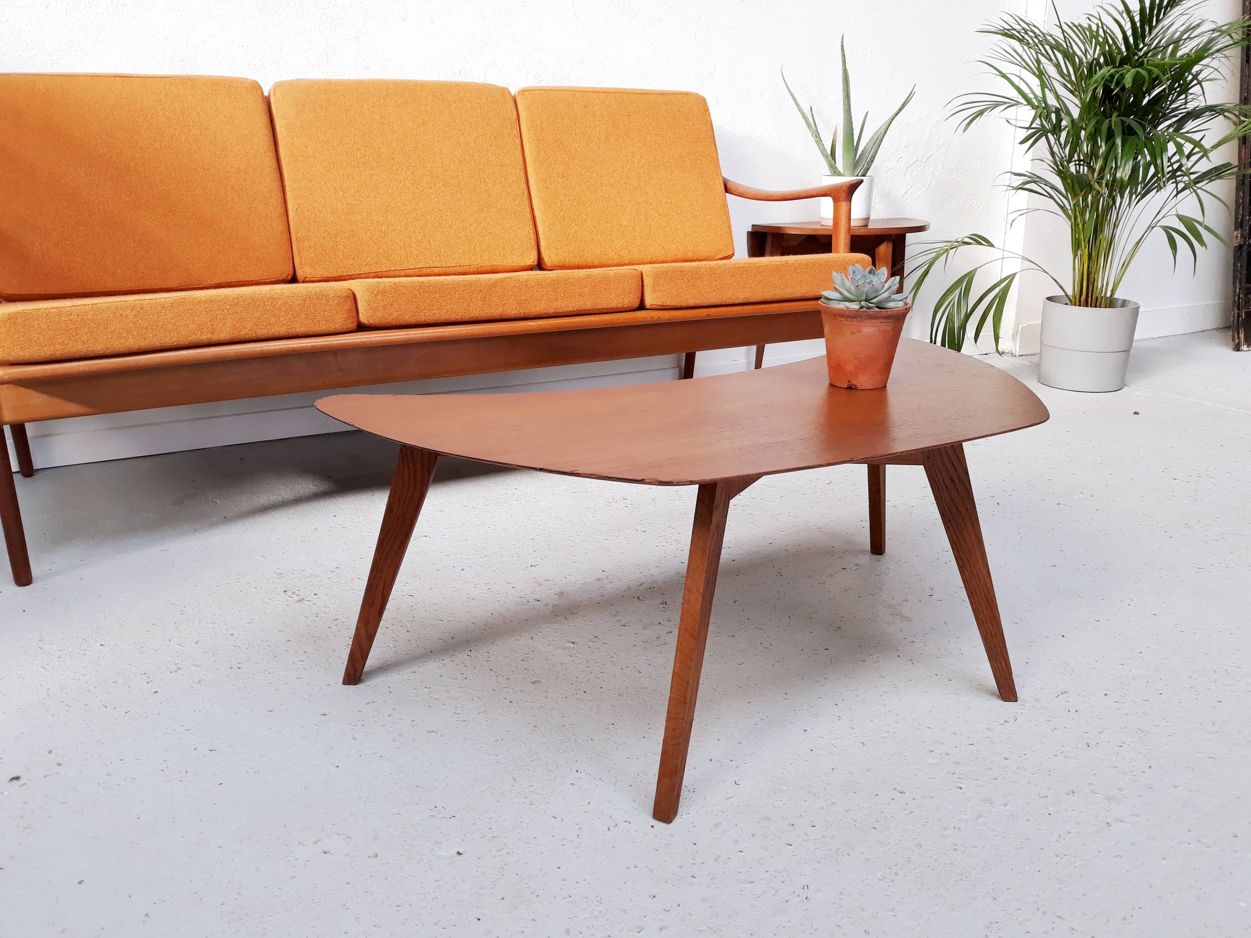 Table basse vintage haricot
