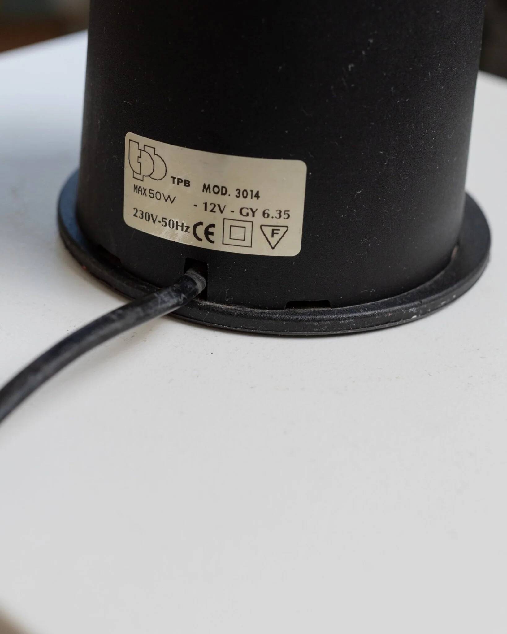 Black steel and plastic TPB table lamp, Model 3014, Postmodern Memphis design, Italy 1980s