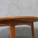 Table basse en bois de cerisier du milieu du siècle par Carl Malmsten pour Mobel Komponerad AV, années 1950