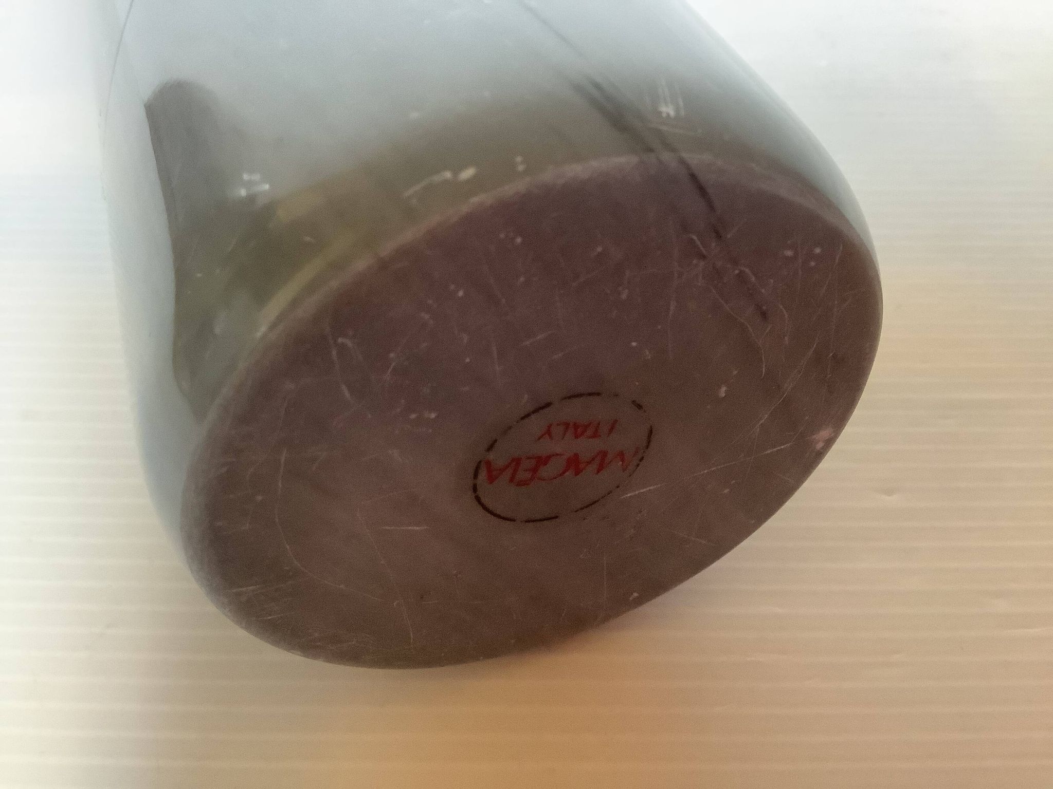 Vase rouleau marbre Mageia Giulio Lazzotti Italy