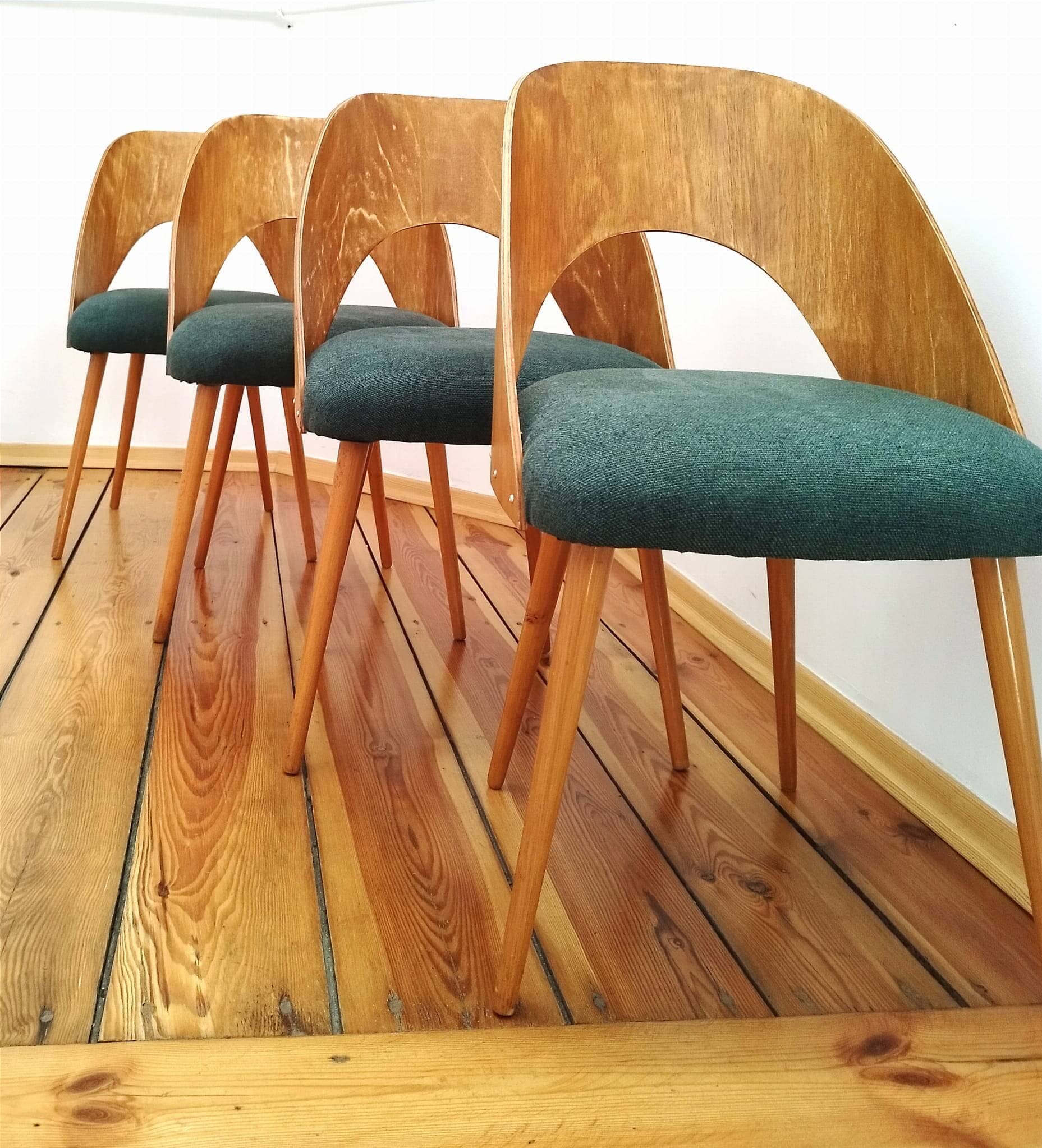 Chairs from Proj. A. Suman, Tatr Nabytok for Tatra, Czechoslovakia, 1960s, Set of 4