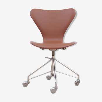 Office Chair model 3117 by Arne Jacobsen for Fritz Hansen 1969